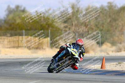 media/Jan-16-2022-CVMA (Sun) [[7f3d92989d]]/Race 3 Amateur Supersport Middleweight/